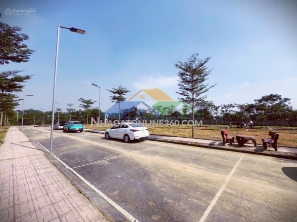 Giá rẻ không có lô thứ 2 - độc nhất lô đất 100m2 gần metro số 5, khu vực trung tâm hòa lạc. phù hợp xây trọ, đầu tư sinh lời, kết nối metro 5 – quốc lộ 21
