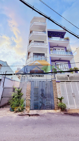 Chdv 7 tầng, hxt thông, dt: 108m2, thang máy, có hầm, dòng tiền 60...