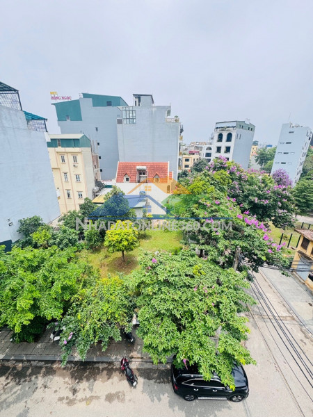 Bán nhà việt hưng  7 tầng thang máy- ô tô tránh- hơn 10 tỷ