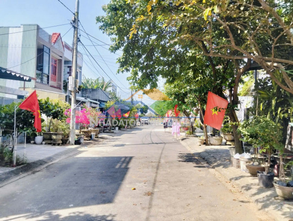 Nhà gác lửng đường ban ban 20, 100m², giá 4.8 tỷ, khu tđc bá tùng