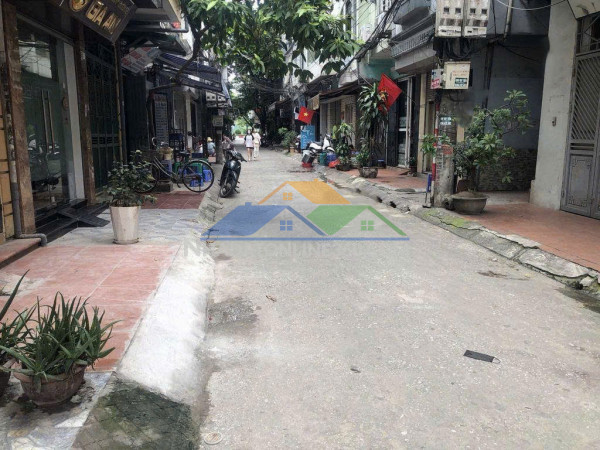 Thanh xuân, 7 tầng thang máy, nội thất, ô tô đỗ cửa, làm văn...
