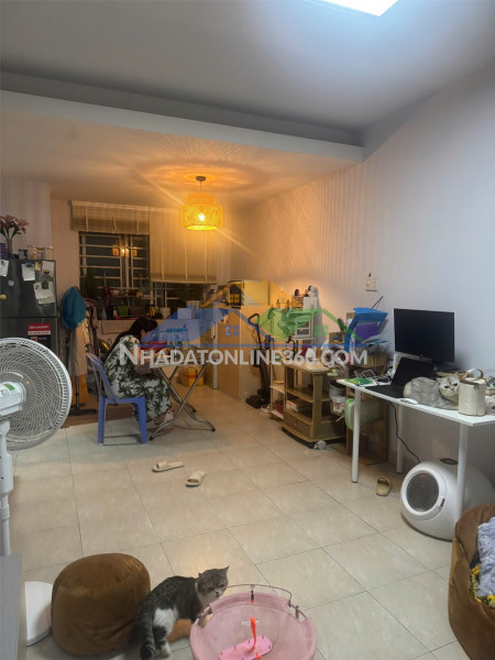 Căn hộ tiện ích-  giá tốt chính chủ bán nhanh căn chung cư phú lợi d1 quận 8, tphcm