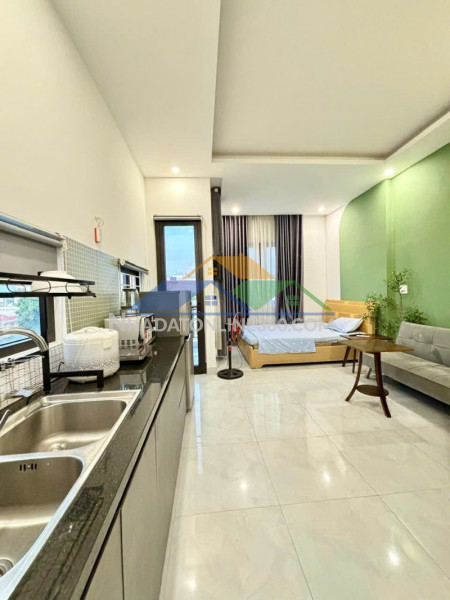 Tòa căn hộ mặt tiền hồ xuân hương 140m2 giá 35.5 tỷ dòng tiền 70tr/tháng
