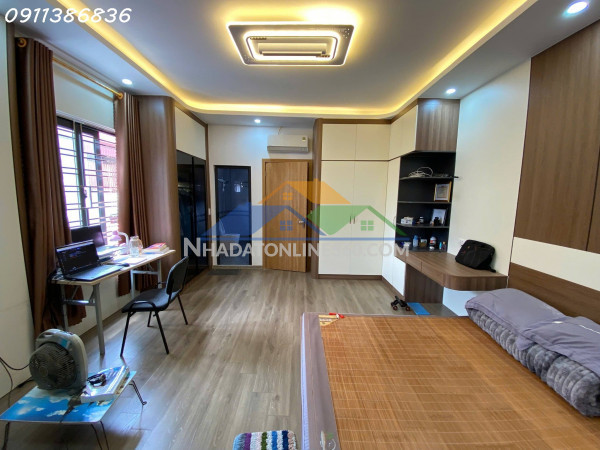 ????siêu phẩm gần hoàng quốc việt 52m 6 tầng thang máy ngõ to gần phố, 16 tỷ có tl