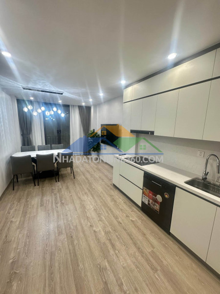 Siêu phẩm - 60m nhà mới 6 tầng thang máy, ngõ thông, gần phố,