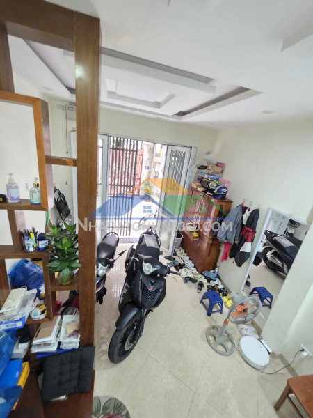 ???? bán nhà phố nguyễn khánh toàn 40m2 5 tầng ô tô đỗ cửa giá 12,2 tỷ  ????