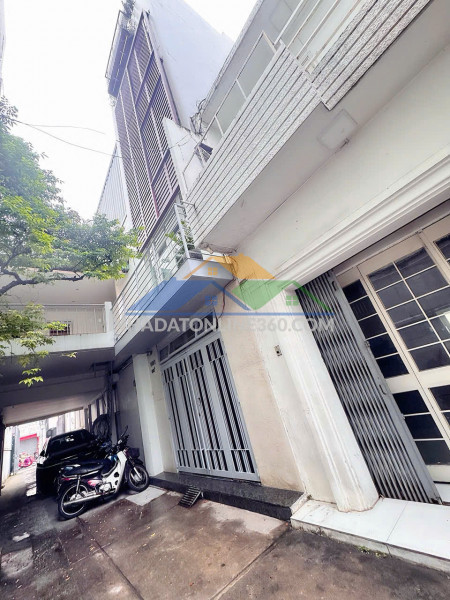 Chính chủ bán nhà 3 tầng mặt tiền hẻm xe tải đ.hai bà trưng, quận 3 - dt 64m2  nhà 2 mt trước&sau thoáng sáng- 0938676685 giang giang