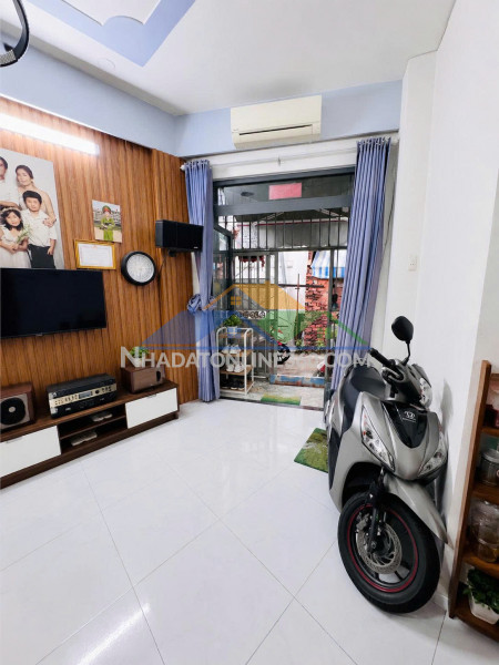 Gia đình nhỏ ở căn này ngon luôn - vài bước ra xe hơi - hoàng hoa thám, bình thạnh - 30m2 - 2 tầng lầu - ???? chỉ 4.x tỷ xíu xiu