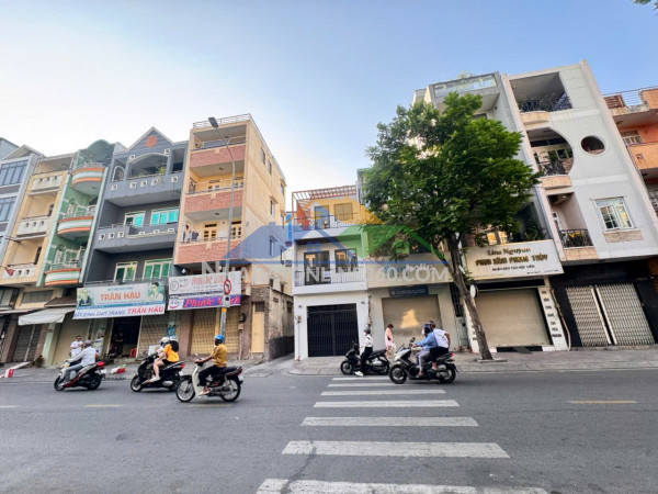 Bán nhà 4 tầng hxh đ.võ văn tần, quận 3 - hiếm ngang lớn 6m*8,5m sh vuông đẹp- ngay góc cmt8 - chỉ 14t - 0938676685 giang giang gặp chính chủ