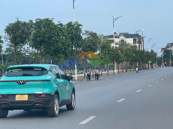 Tài chính nhỉnh 6 tỷ xíu, sở hữu 80m đất đường ỷ lan, ô tô tải tránh vèo vèo.