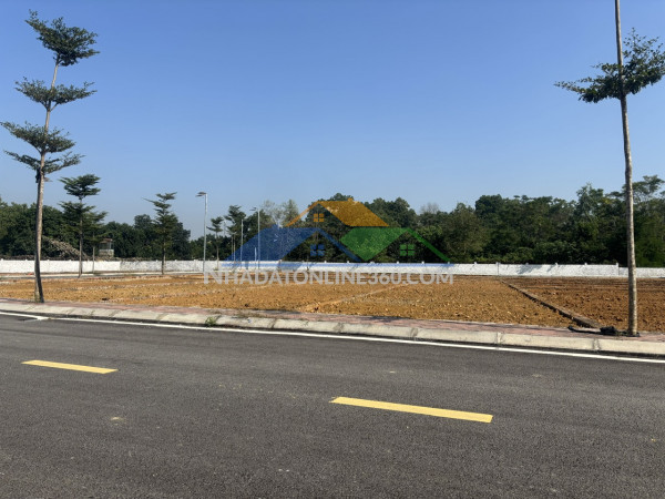 Bán đất vàng hòa lạc, sát đường quốc lộ 21,), sổ đỏ, chỉ nhỉnh 3 tỷ. lh: 0969408828