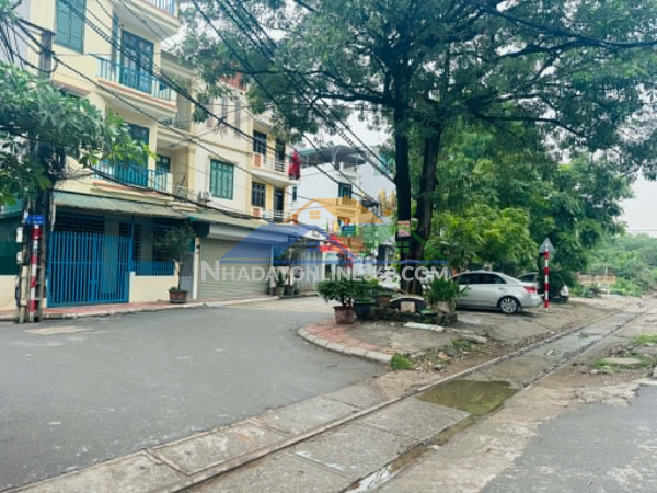 Hiếm, bay nhanh 100tr 1m đất việt hưng, ngõ rộng, 15m ra oto tránh, tiện ích ngập tràn