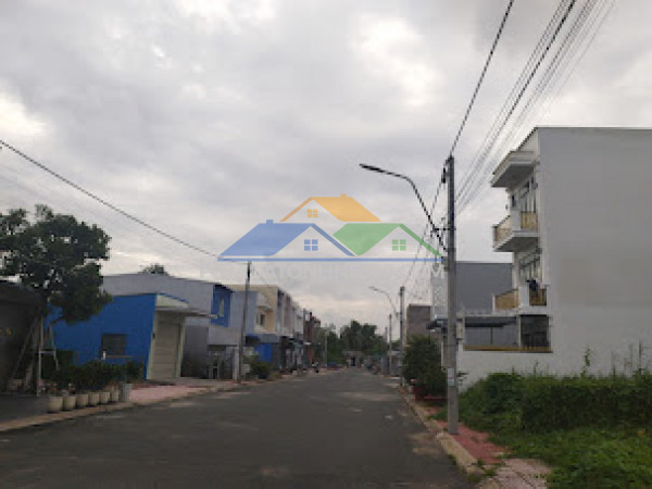 Bán nhà mặt tiền phường sa đéc 90m2, 3pn, sổ hồng. hướng đông nam, giá nhỉnh1.8 tỷ.