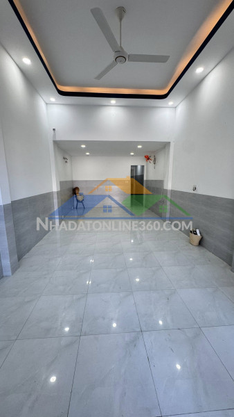 Bán căn nhà 2 tầng đường ô tô phú trung phường tây nha trang