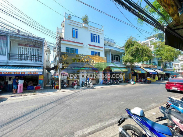 Bán nhà đẹp - vị trí đắc địa - cách tháp bà, nha trang chỉ 300m và 3 phút đi bộ ra biển