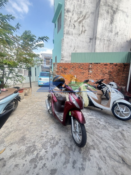 Bán nhà đường tô ngọc vân, phường linh đông, thủ đức, tp hcm. dt 176m2, cấp 4. giá  8.1 tỷ