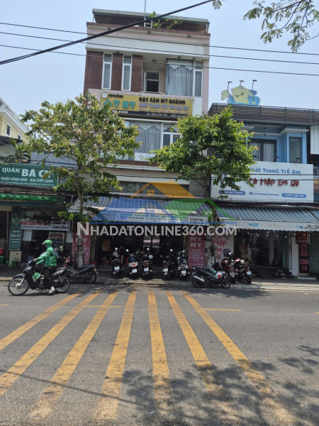 Nhà mặt tiền - giá tốt - cần bán căn nhà 3 tầng đường núi thành hải châu đang kinh doanh sầm uất nhất nhì tp. đà nẵng.