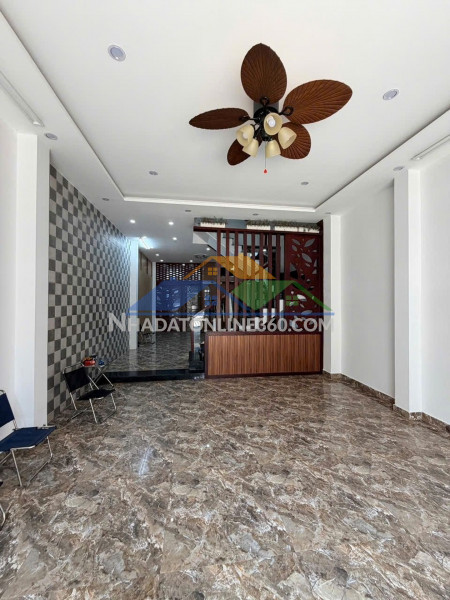 Nhà mặt tiền nguyễn xí 100m2, 4 tầng kiên cố, kinh doanh tốt, chỉ 10.75 tỷ
