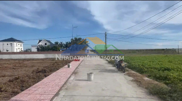 Chủ nhà trực tiếp bán 2 lô đất liền nhau,sổ đỏ chính chủ tại giao thủy,quất lâm