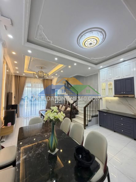 Bán nhà mặt tiền ngô thì nhâm, phường 4, đà lạt