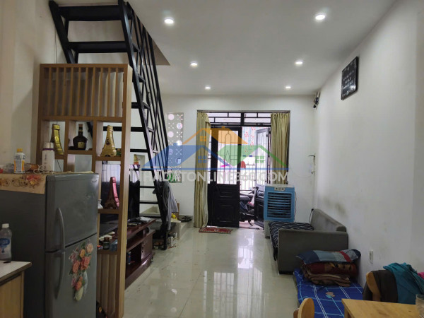 ♪ kiệt gần lê duẩn, 40.8m2, ngang 4m, nở hậu, 2 tầng sạch sẽ, 2pn 2wc, hơn 3 tỷ tí ti