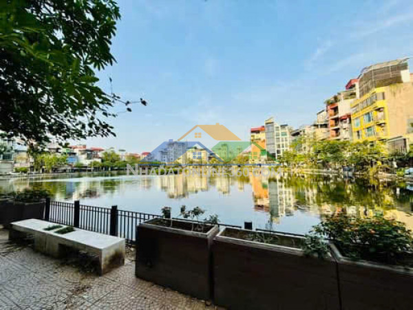 Hot!!! nhà view hồ đầm tròn ba đình 94m  mặt ngõ rộng như phố giá 39.5 tỷ 0878168006