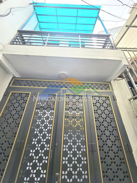 Nhà 2 tầng hẻm 372 tùng thiện vương p13q8. giá: 3.78 tỷ