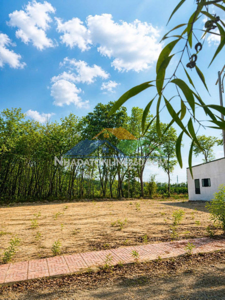 Bán đất ngay khu công nghiệp - dt 500m2 sẵn thổ cư  - giá chỉ 3xx