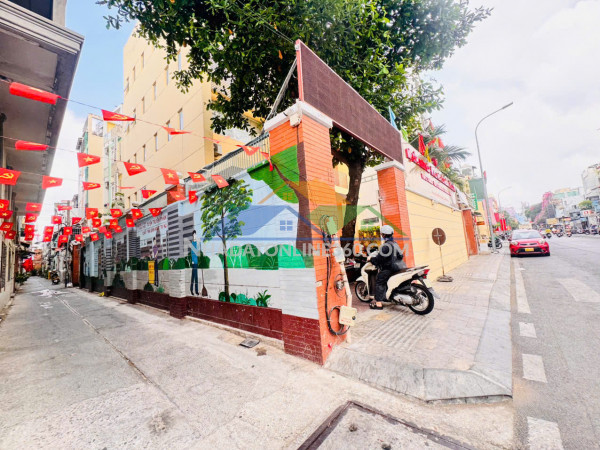 Bán 2 nhà 5 tầng mặt tiền xe hơi ngủ trong nhà đ.trần đình xu, quận 1- ngang lớn hiếm 8m*11m- chủ 1 đời xưa- 0938676685 giang giang
