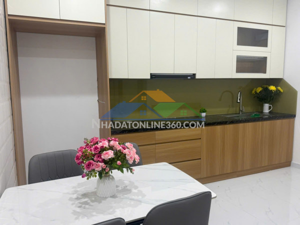 Trương định 40m2 hơn 8 tỷ ngĩ 3 gác. cách mặt phố trương định 30m