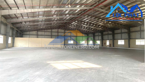 Cho thuê xưởng 2800m2 KCN Long Khánh Đồng Nai 275tr