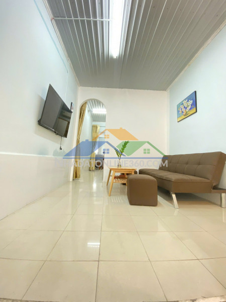 Cho thuê nguyên căn hẻm 92 xvnt bình thạnh- 33m2  chỉ 7tr5