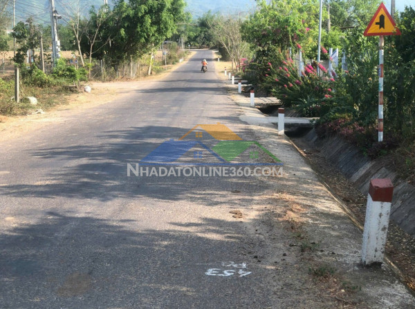 Bán đất mặt tiền hương lộ 62 sông cầu - 1126.4m2, ngang 20m - 5 tỷ (4.4tr/m2) - 2 mặt tiền