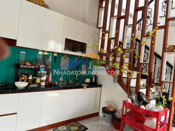 Cần bán gấp nhà 2 tầng kiên cố ngay phường phú hòa, thủ dầu một, bình dương