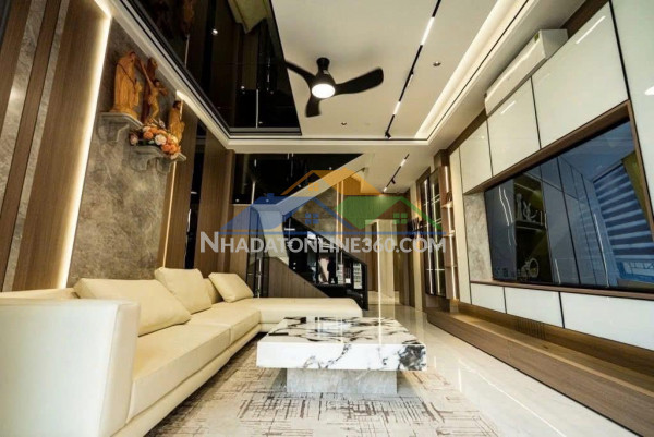 **bán nhà mặt tiền hiệp nhất, phường 4; tân bình; (5,5*20m) trục cmt8