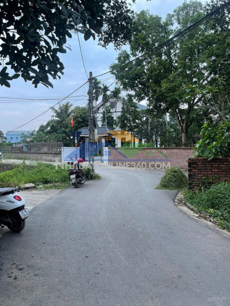 Bán nhanh lô đất phú cát, vị trí sáng giá gần metro 5, đường ôtô thuận tiện, phù hợp đầu tư