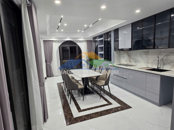 Hot bán nhà đẹp tại phường sài đồng, long biên đường ô tô tránh, lô góc 2 mặt tiền, gara 2 ô tô
