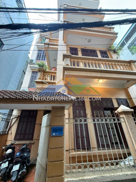 Cho thuê nguyên căn phố huế, nhà đẹp, đủ đồ, 3 ngủ, 12tr 0965549363