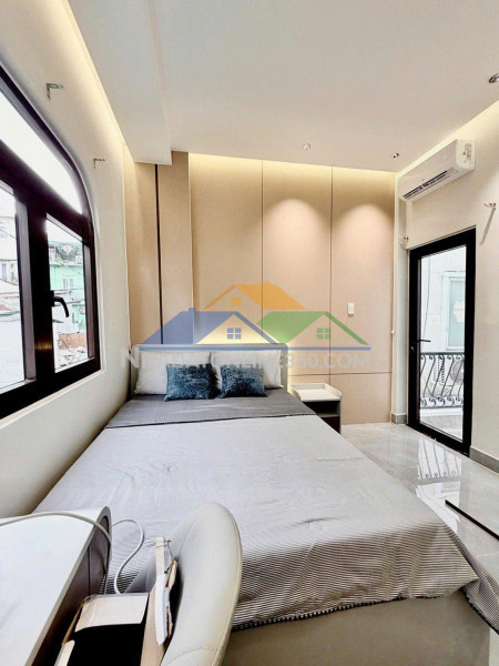 Bán nhà mặt tiền bàu cát; phường 14, tân bình (4x18m) nhà 3 tầng