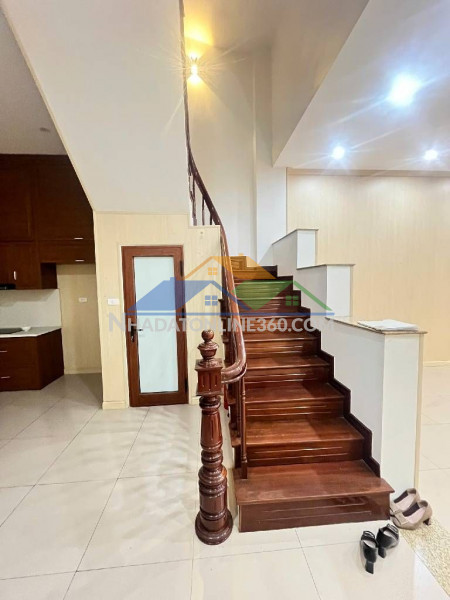 Bán nhà đẹp lâm hạ- phân lô- oto tránh -70m 7 tầng thang máy full nội thất- nhỉnh 28 tỷ(tl)