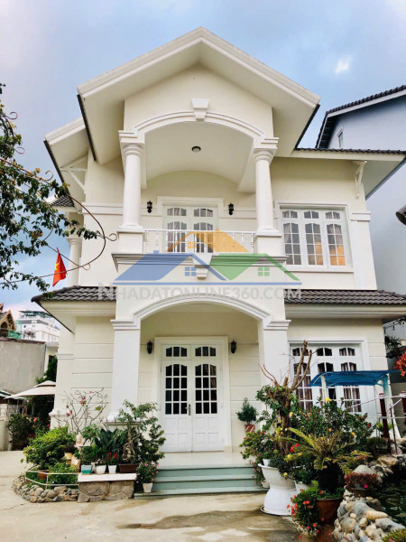 Cho thuê villa 8 phòng ngủ đường hùng vương phường 9 đà lạt giá 18 triệu/tháng