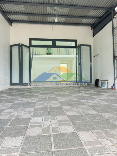 ????????bán nhà gác lửng đúc mt đường đại la 5 - view công viên