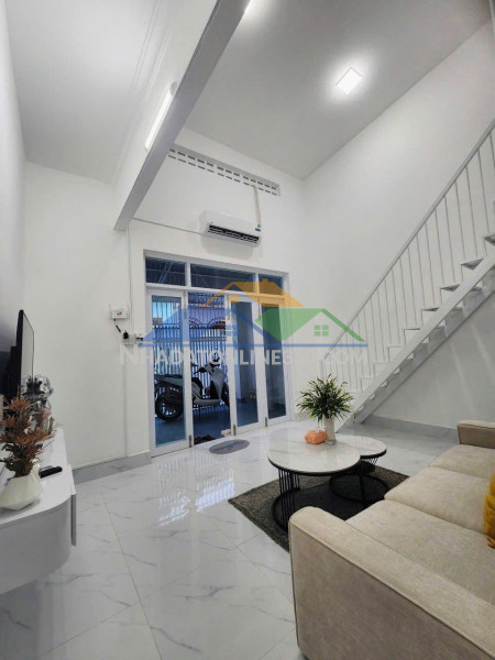 Bán nhà 2 tầng mới – bắc nha trang, khánh hòa - nhà mới đẹp, đầy đủ nội thất – dọn vào ở ngay
 - diện tích đất: 62,4m²
* -  giá bán: 2,5 tỷ  - liên hệ: