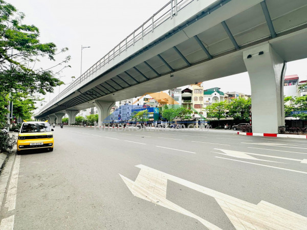 Bán nhà mặt phố vọng - hai bà trưng - 200m2 - mt 9m - kinh doanh...