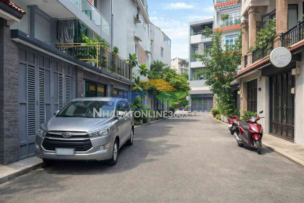 Chị chủ sắp xuất cảnh. cần nhượng lại căn nhà 5 tầng đúc - 55m2 ngang 5m7 - hẻm xe hơi tránh - ngay đh văn lang - dương quãng hàm, gò vấp - đang cho sinh viên