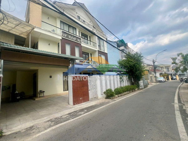 Cho thuê nhà mặt tiền cổ loa phường 2 đà lạt 20 triệu/tháng