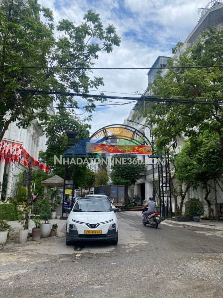 Bán nhà dại mỗ hàng xóm luoscity đại mỗ 2 mạt ngõ ô tô