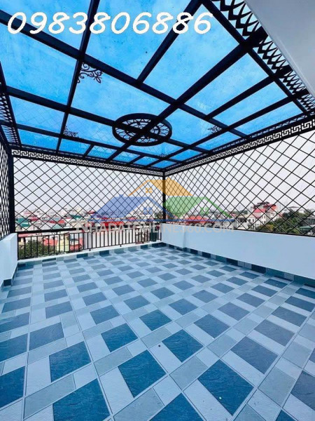 Trung tâm  long biên-ngọc lâm-thông hồng tiến -dt -75m2-7 tầng- hơn 18tỷ- 7 chỗ