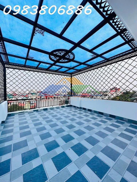 Bán nhà nguyễn văn linh – long biên - hàng đẹp hiếm – thang máy – gara ô tô – ở ngay đẳng cấp