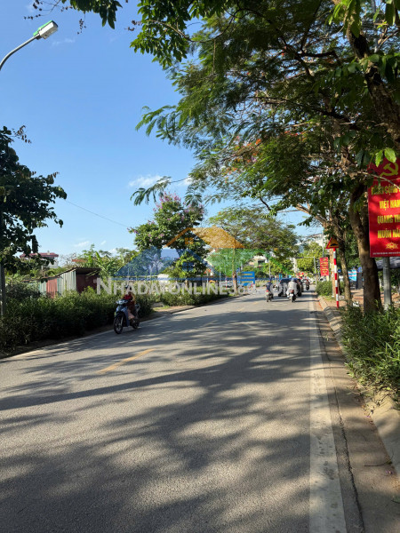 Bán đất phúc lợi, 31m đất siêu hiếm, ô tô đỗ cửa, 10m ra đường 4 làn ô tô tránh